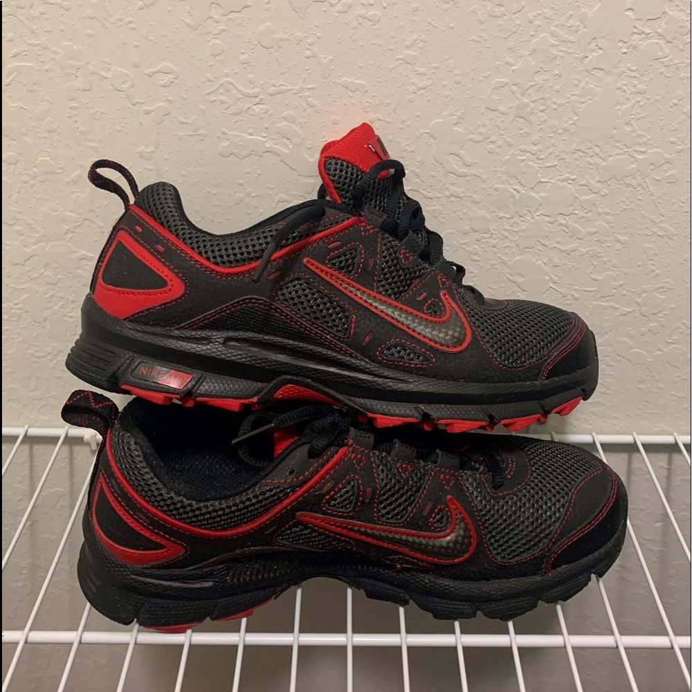 Women’s Nike air alvord 9 running shoes